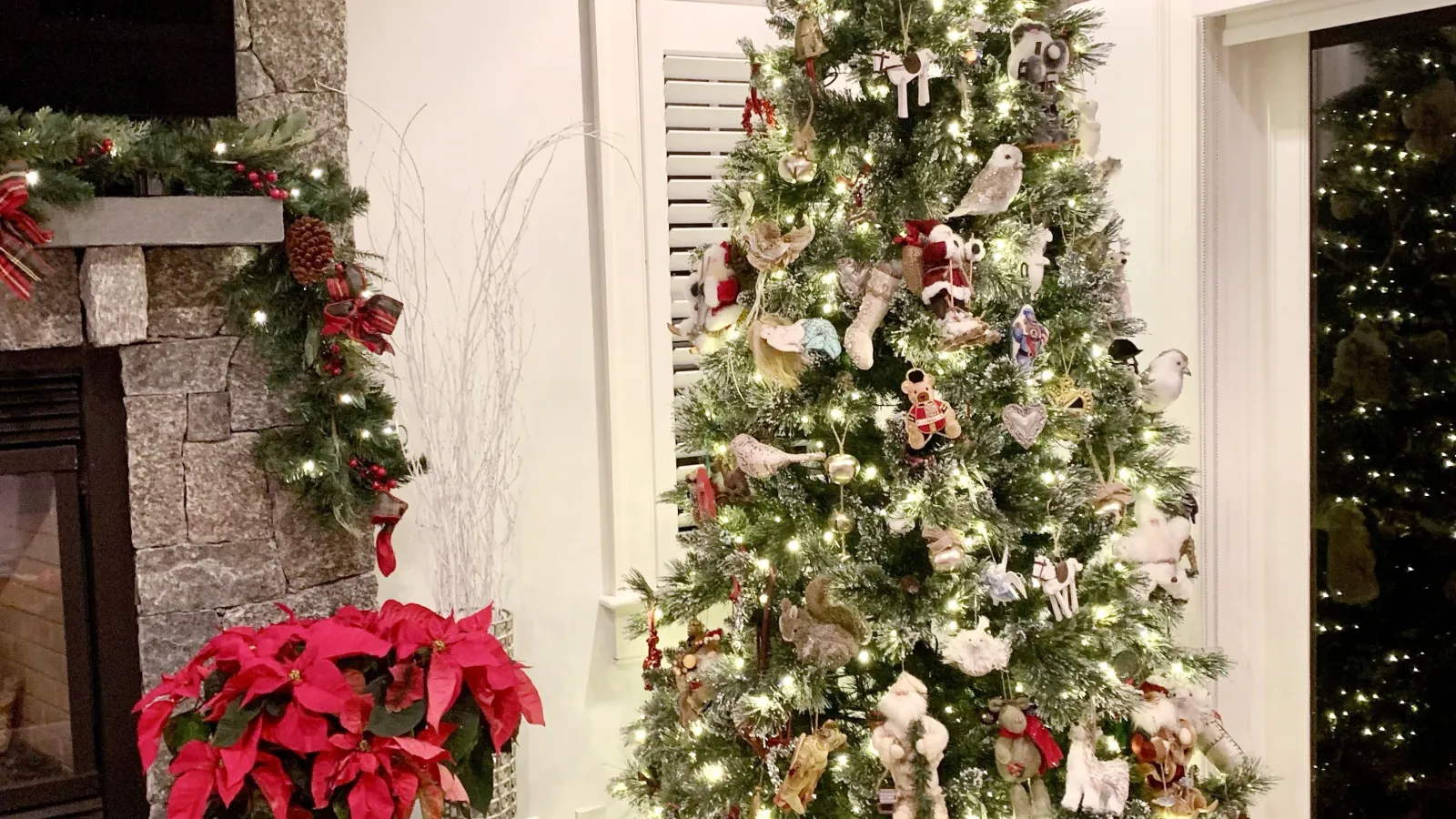 a decorated christmas tree in a room