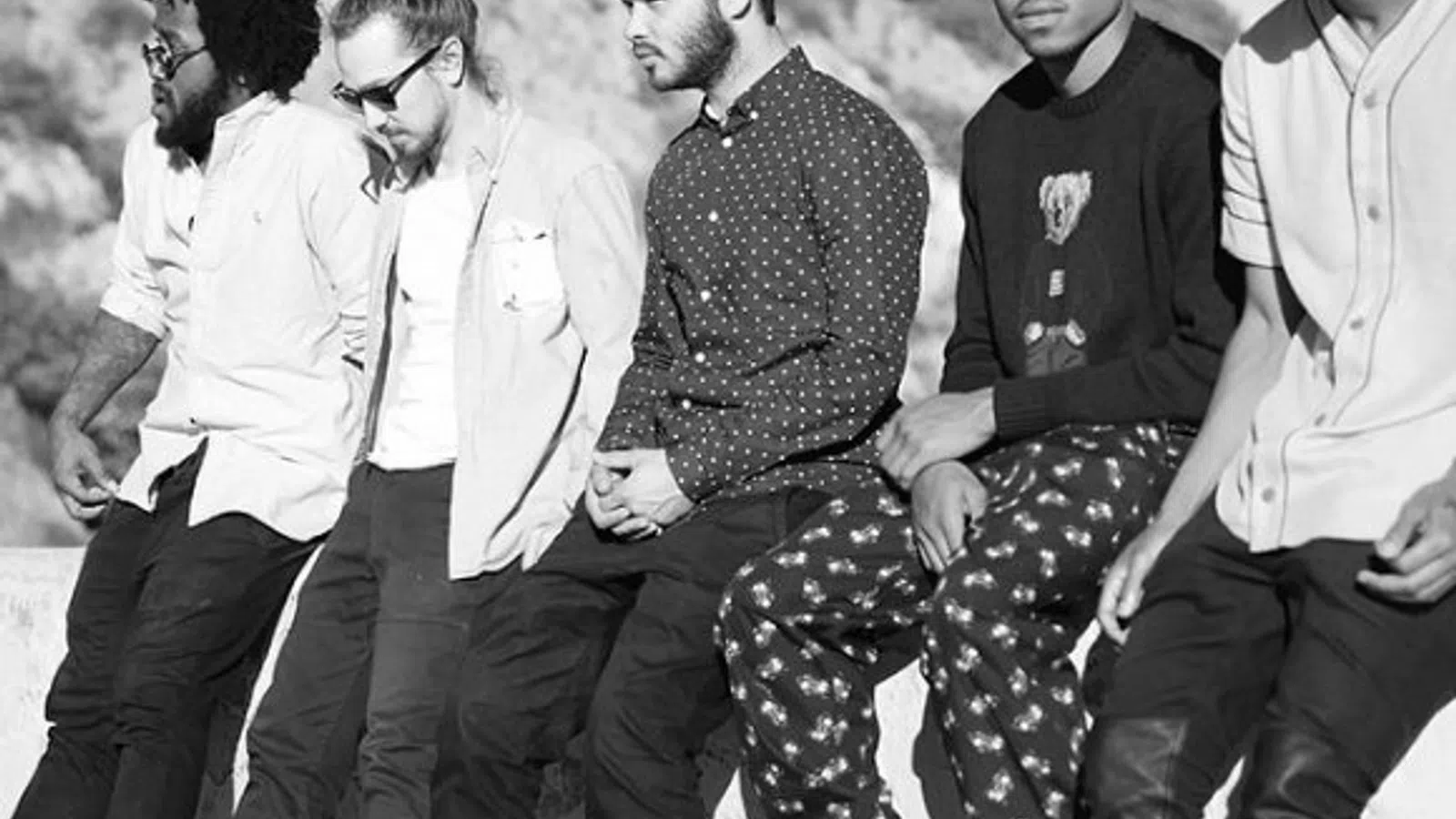 Donnie Trumpet & the Social Experiment - Surf