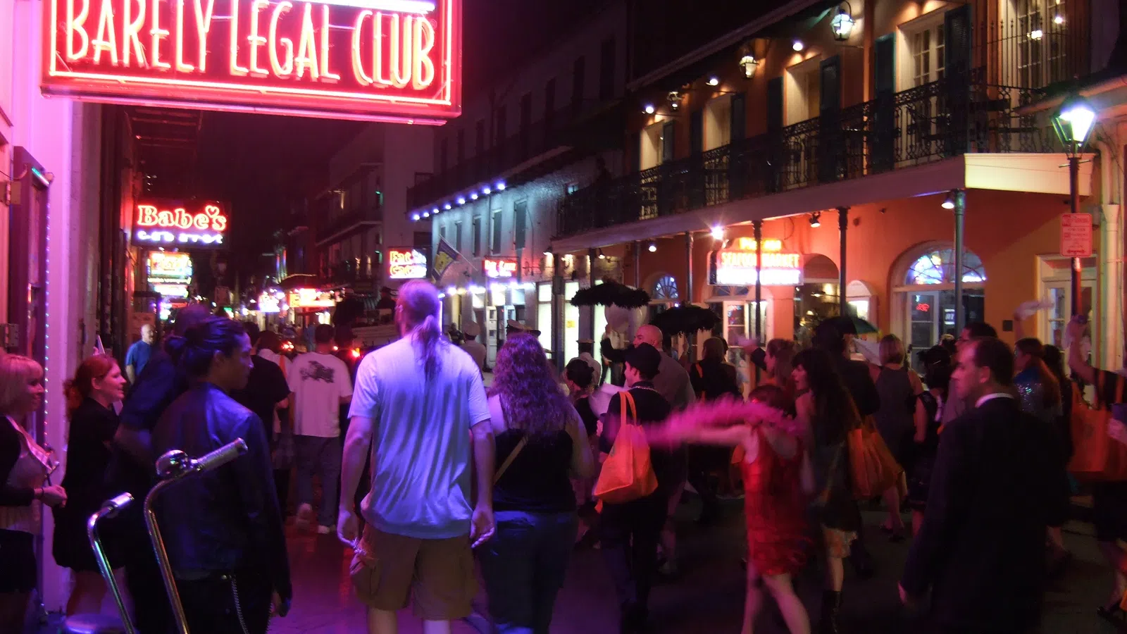 VIP Tourism Group On Bourbon St. Attacked