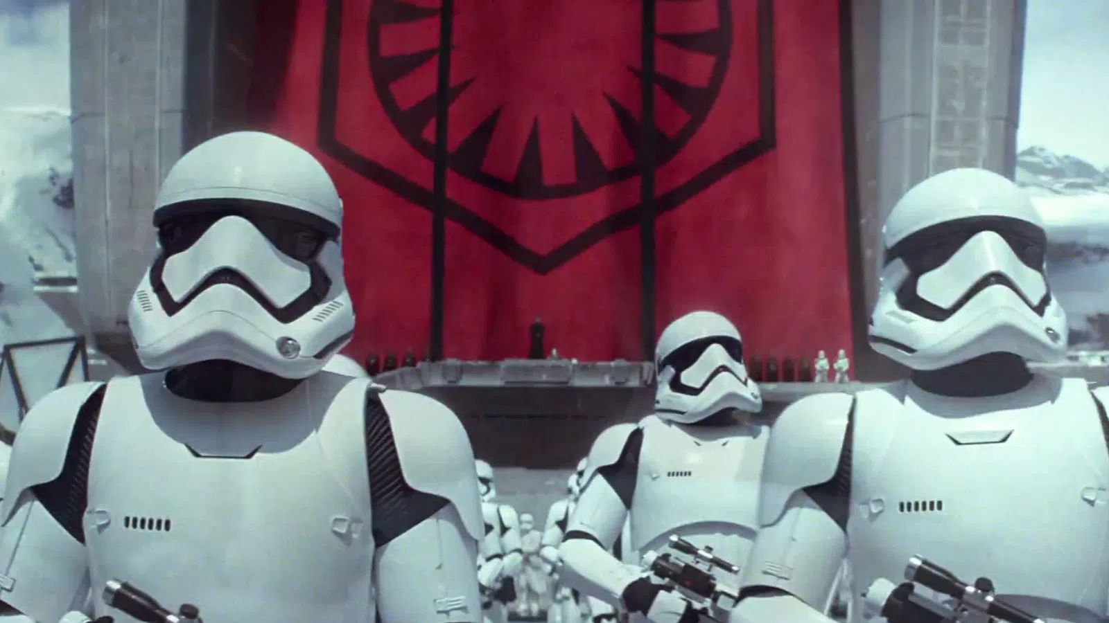 Dueling Critics: Star Wars: The Force Awakens
