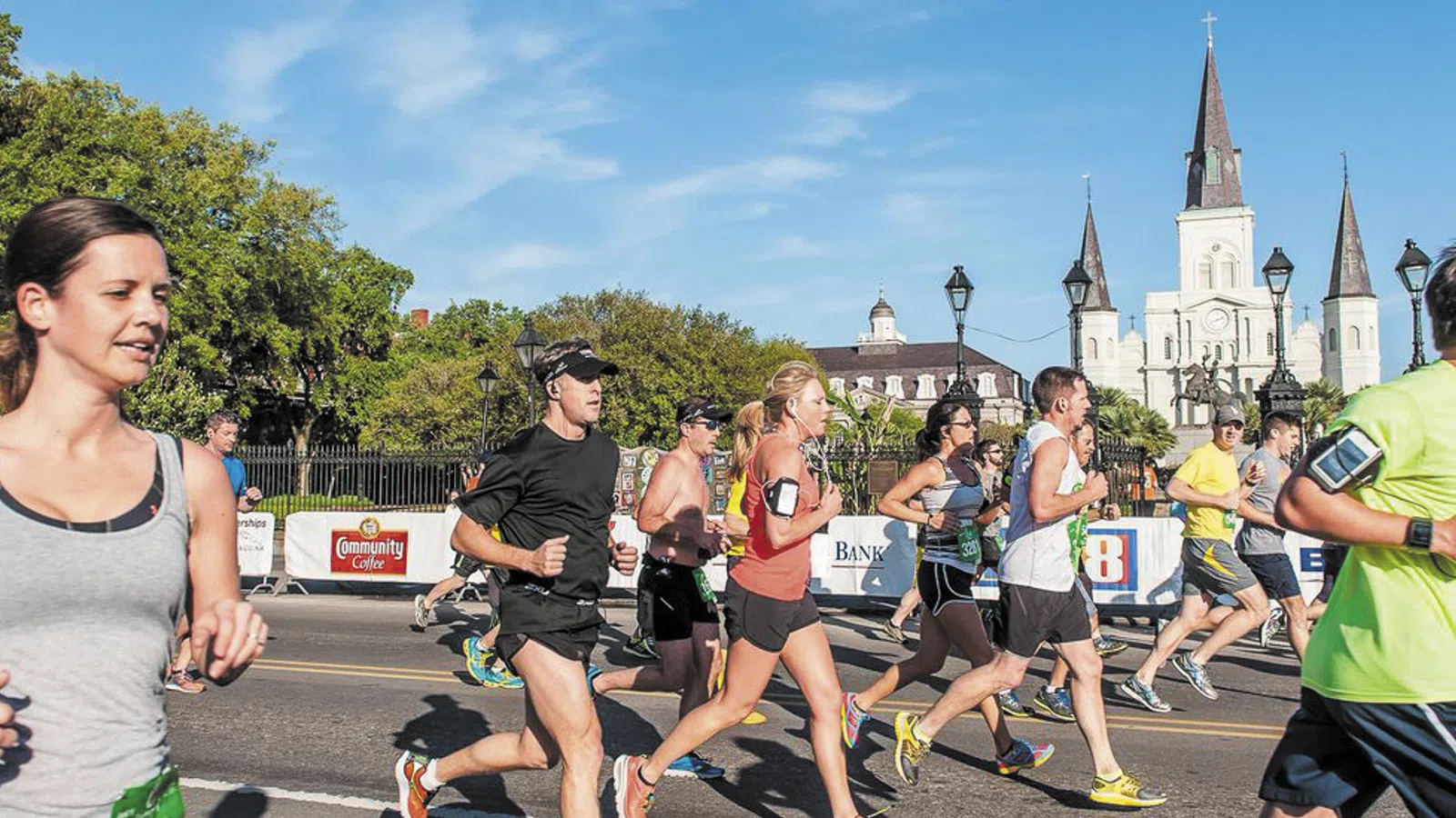 Running Etiquette: Do's and Don't's of Road R