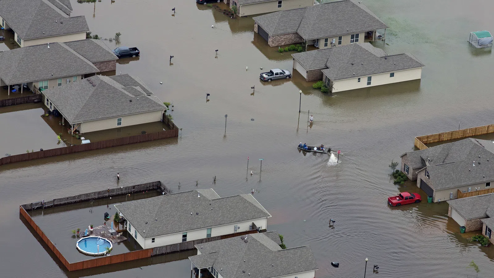 Where and How New Orleans Can Donate for LA Flood Victims