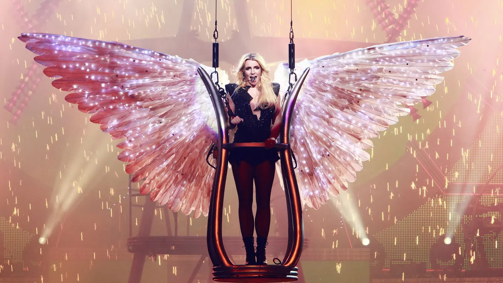 Britney Spears Fans Petition To Replace Confederate Monuments with Statues of Pop Star