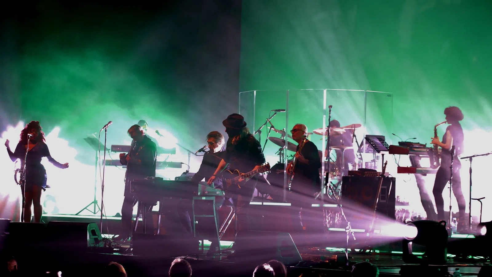 Bryan Ferry & Ann Wilson Storm Into NOLA