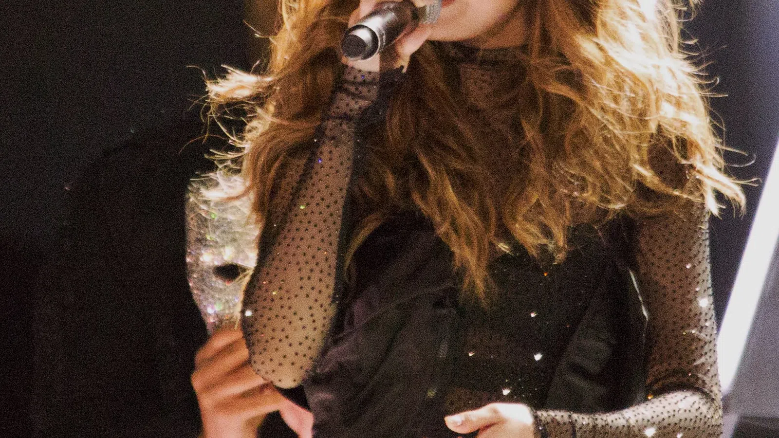 Selena Gomez Rocks the Smoothie King Center
