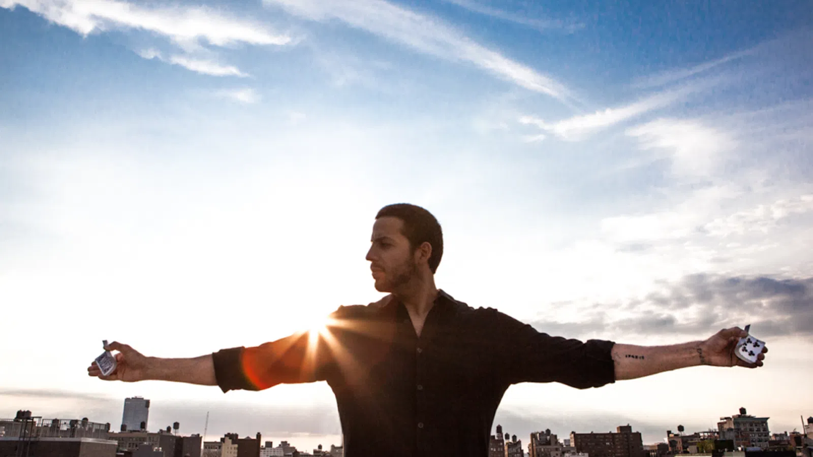 David Blaine Makes Pure Magic On Stage at The Saenger
