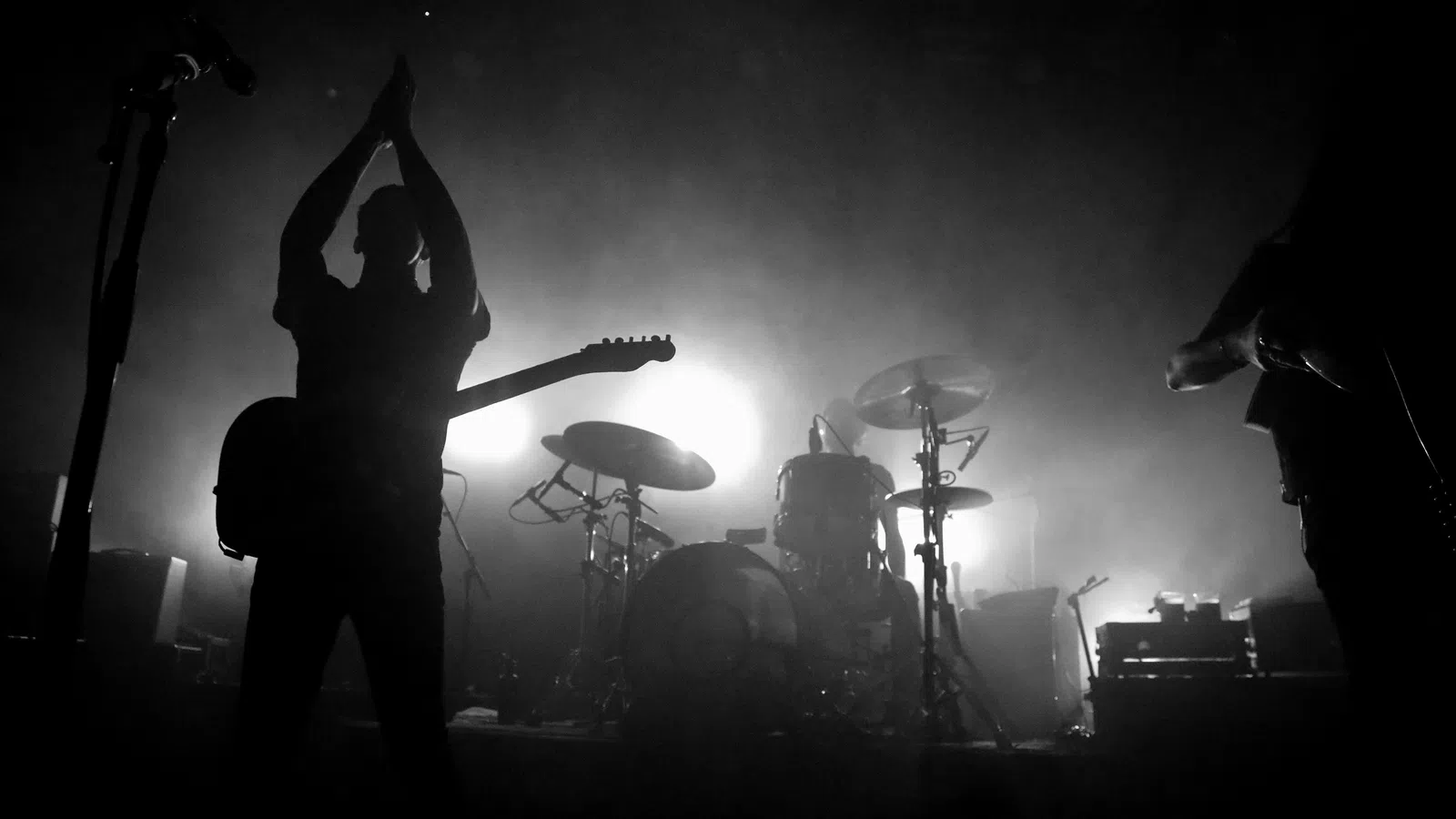 Dashboard Confessional Tears Up The House of Blues
