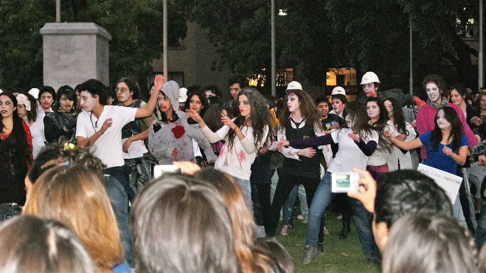 Learn to Moonwalk Like a Pro with Flashmob New Orleans' Thriller Flashmob Experience 2016