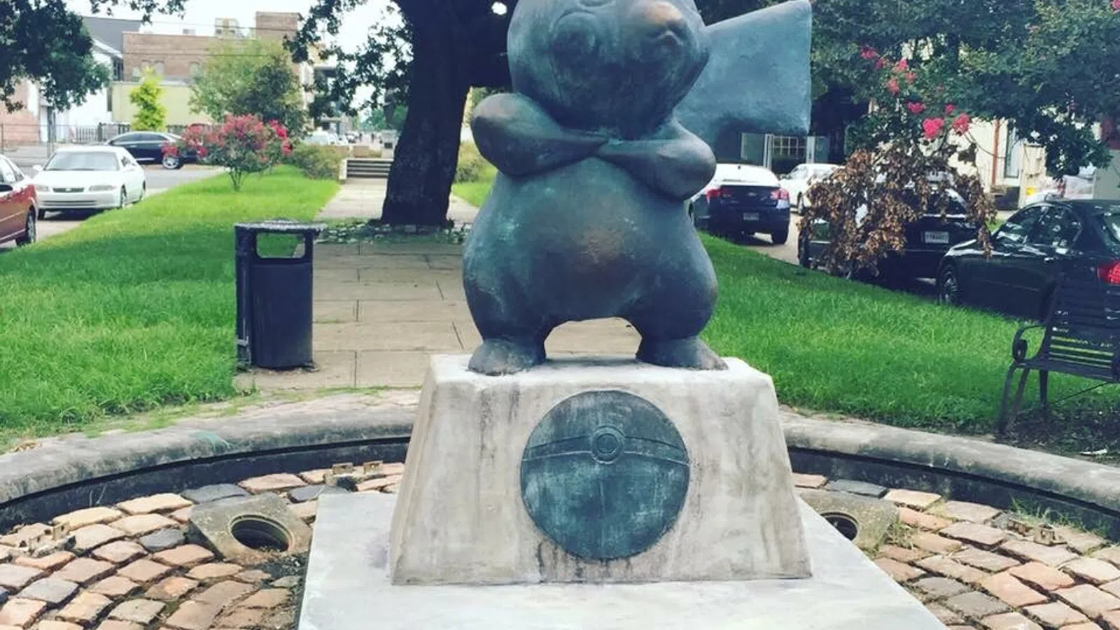 Pikachu Statue Mysteriously Appears on a City Block in New Orleans