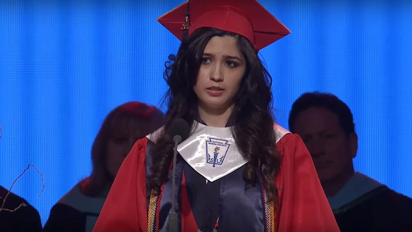Texas Valedictorian Reveals That She is an Undocumented Immigrant