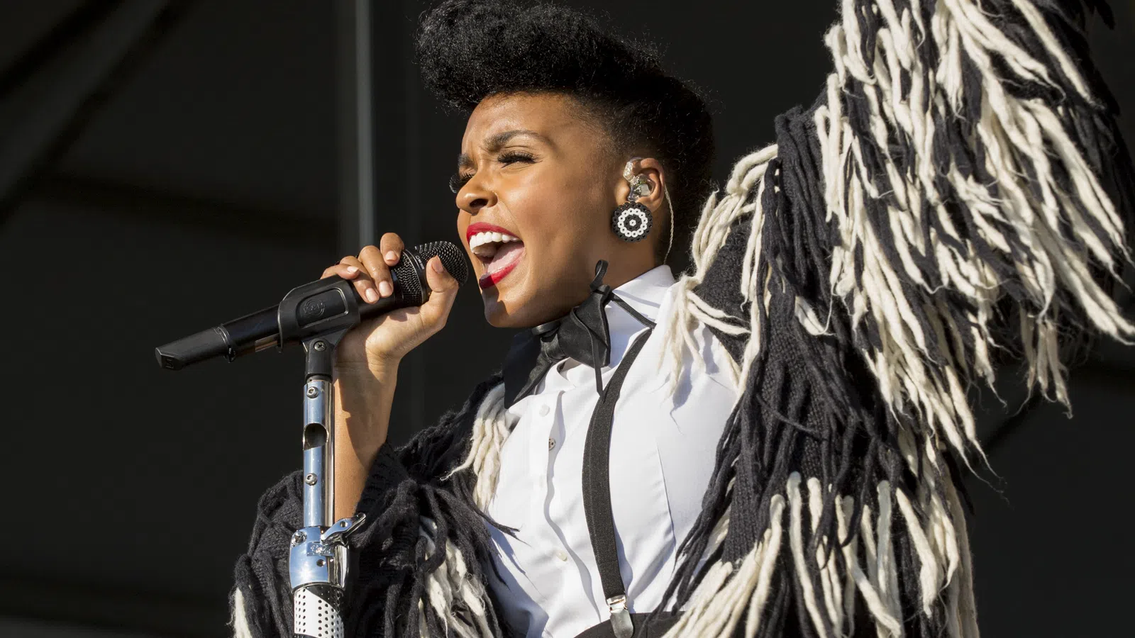 Janelle Mon?e to Deliver 2017 Dillard University Commencement Address