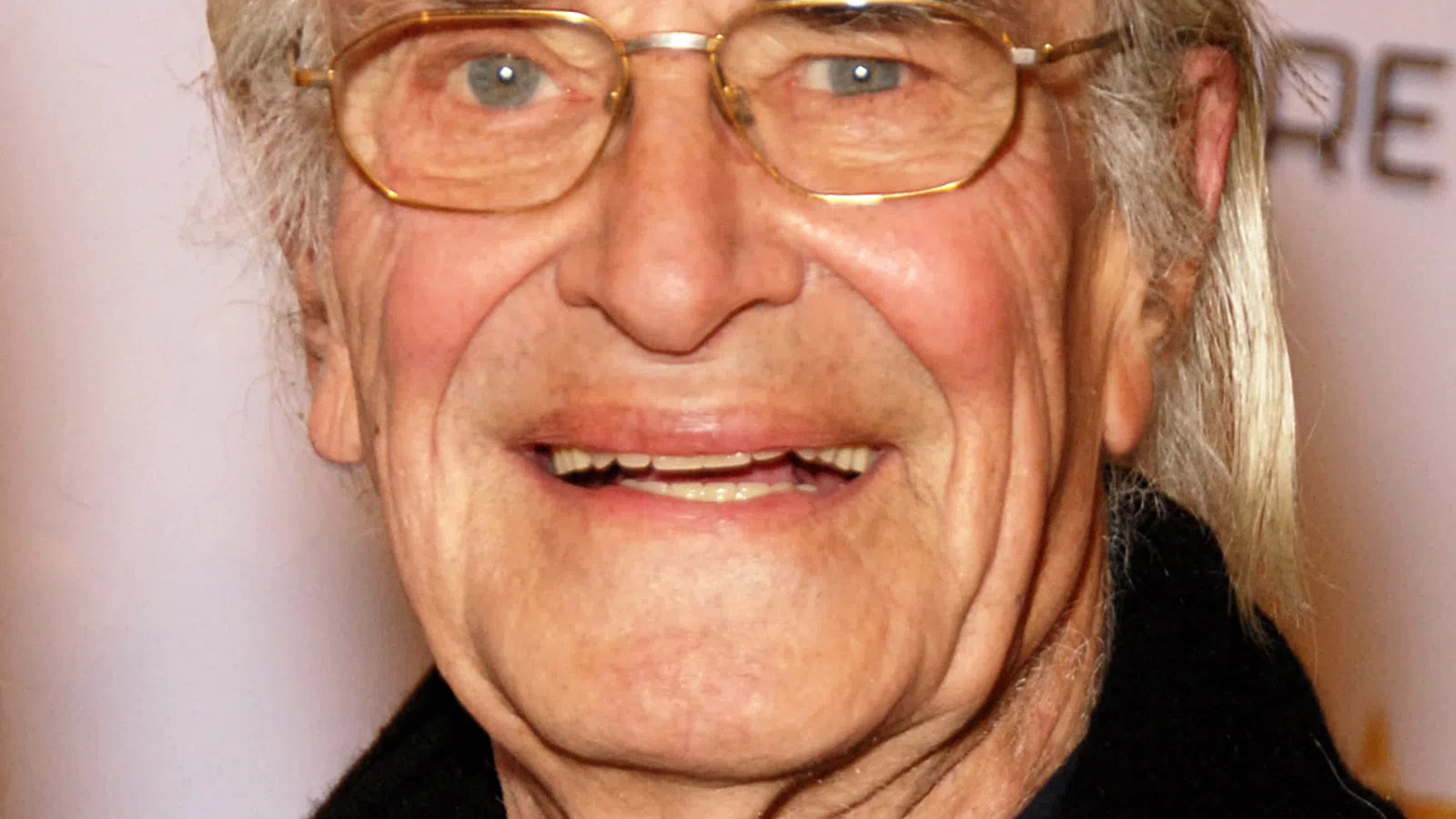 Oscar Winner Martin Landau Dies at 89