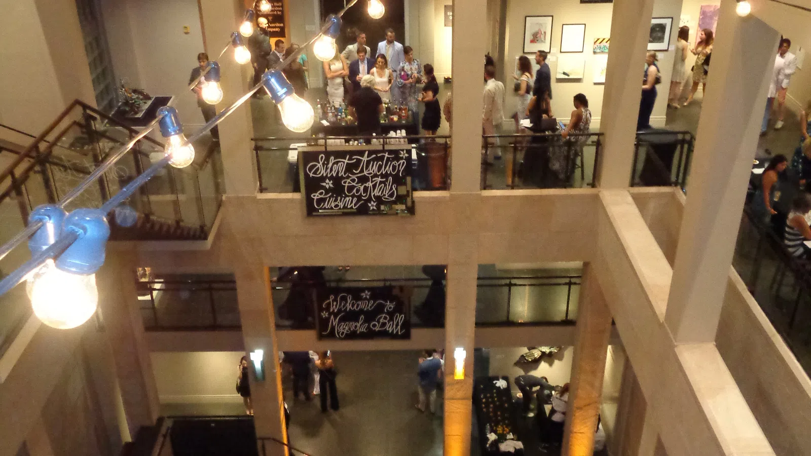 The Magnolia Ball Celebrates Food and Music Among Works of Art
