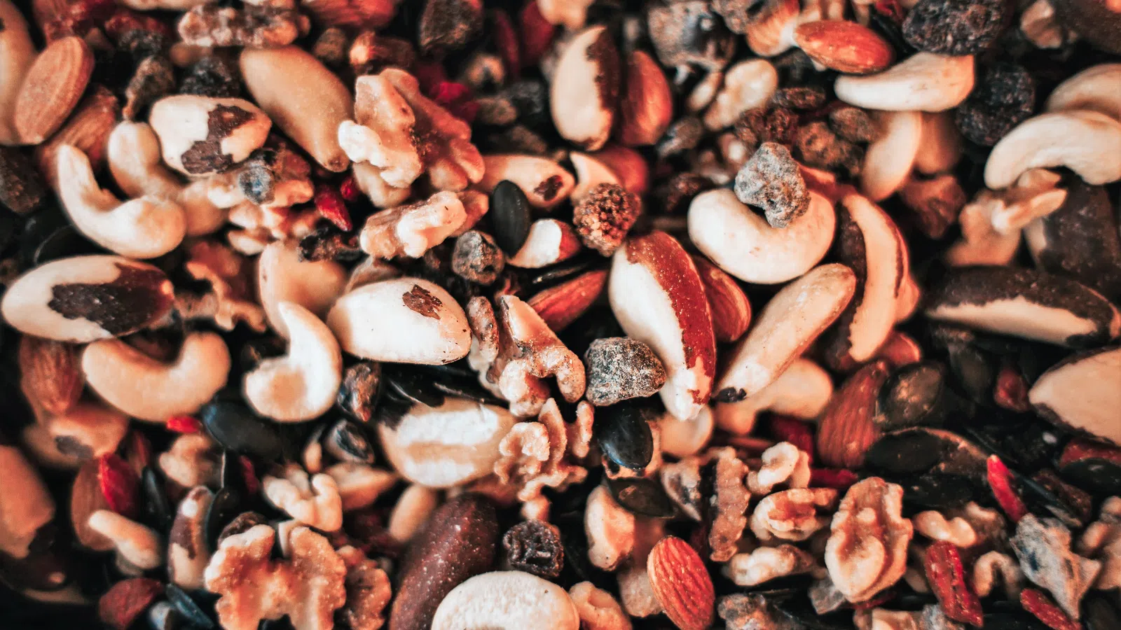 This is Nuts: Food Company Left With 850 Tons of Nuts When Airline Cancels Order