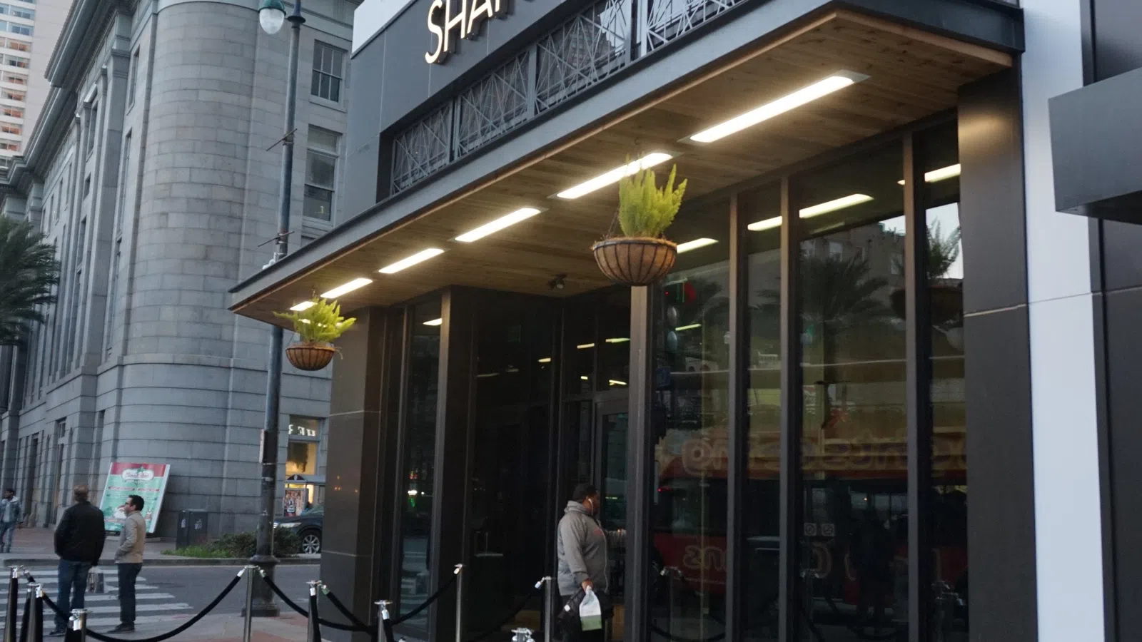 Shake Shack New Orleans Opens