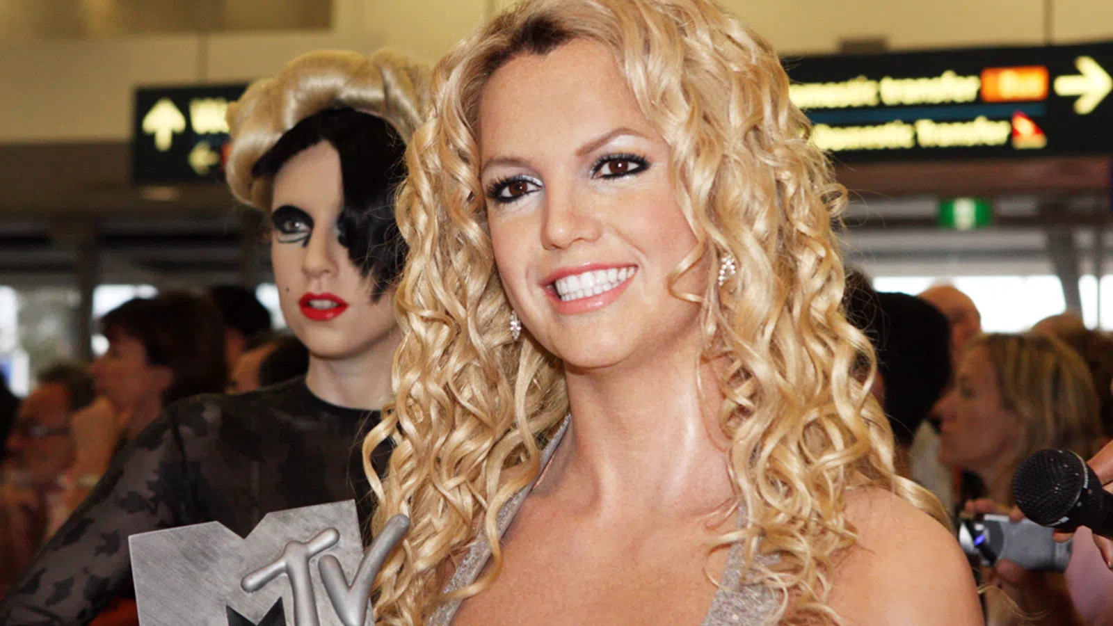 Britney Spears Fighting a Toxic Court Battle
