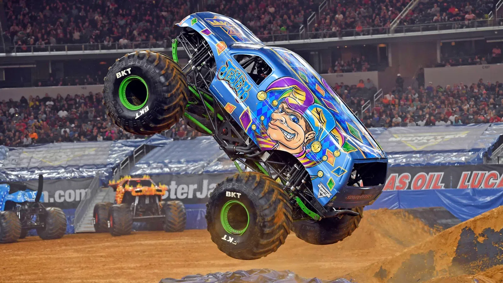 Family Fun Roars Back in to Town with Monster Jam 2021