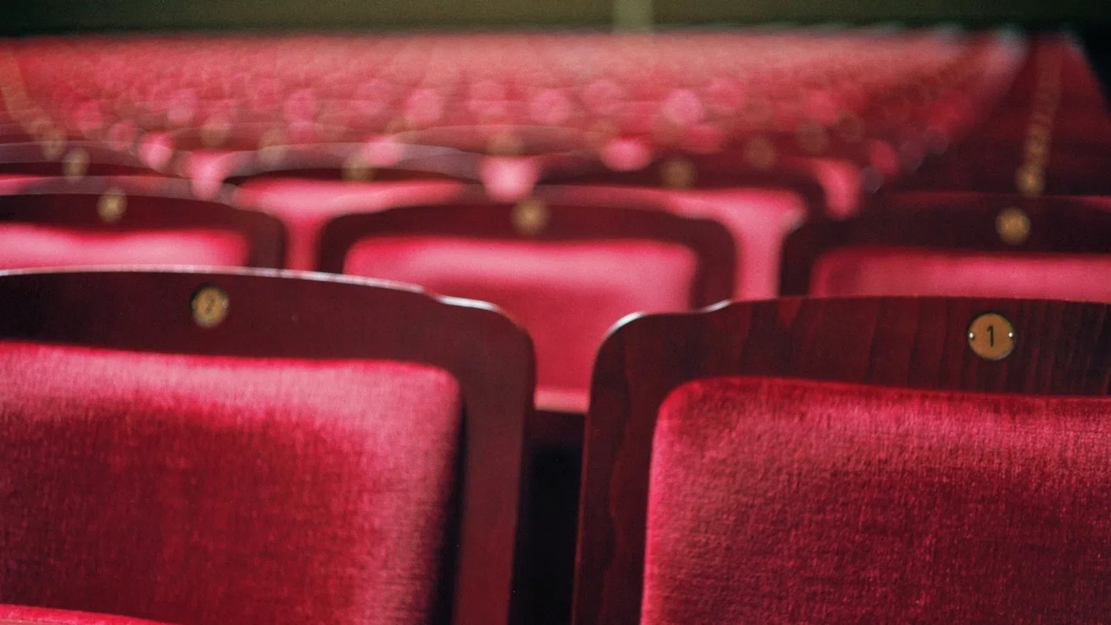 a row of red chairs