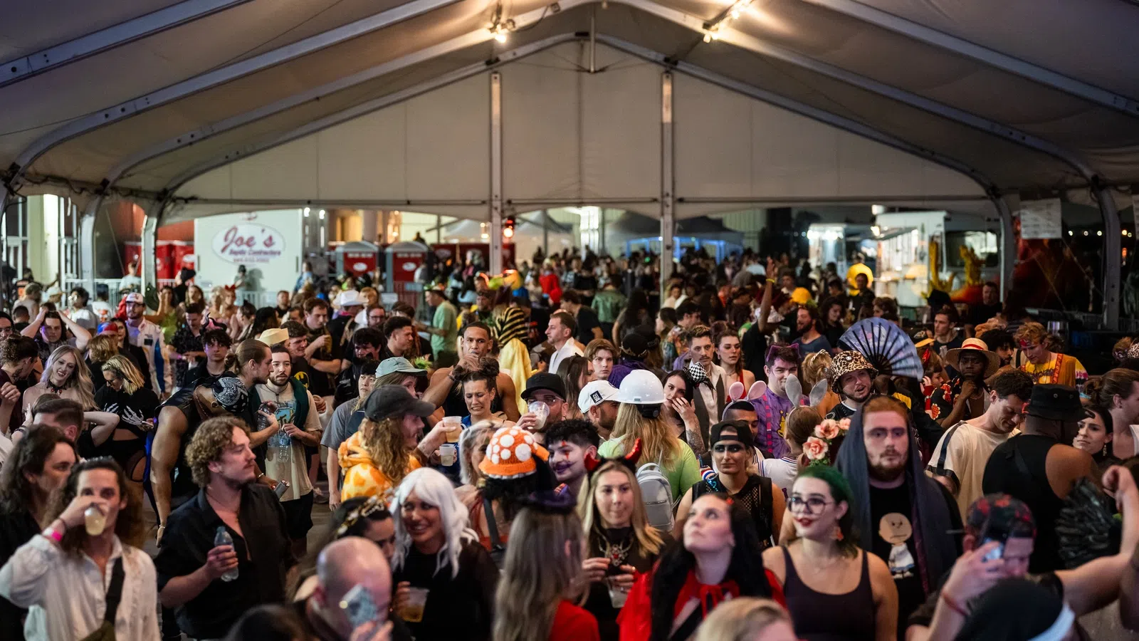 a large crowd of people