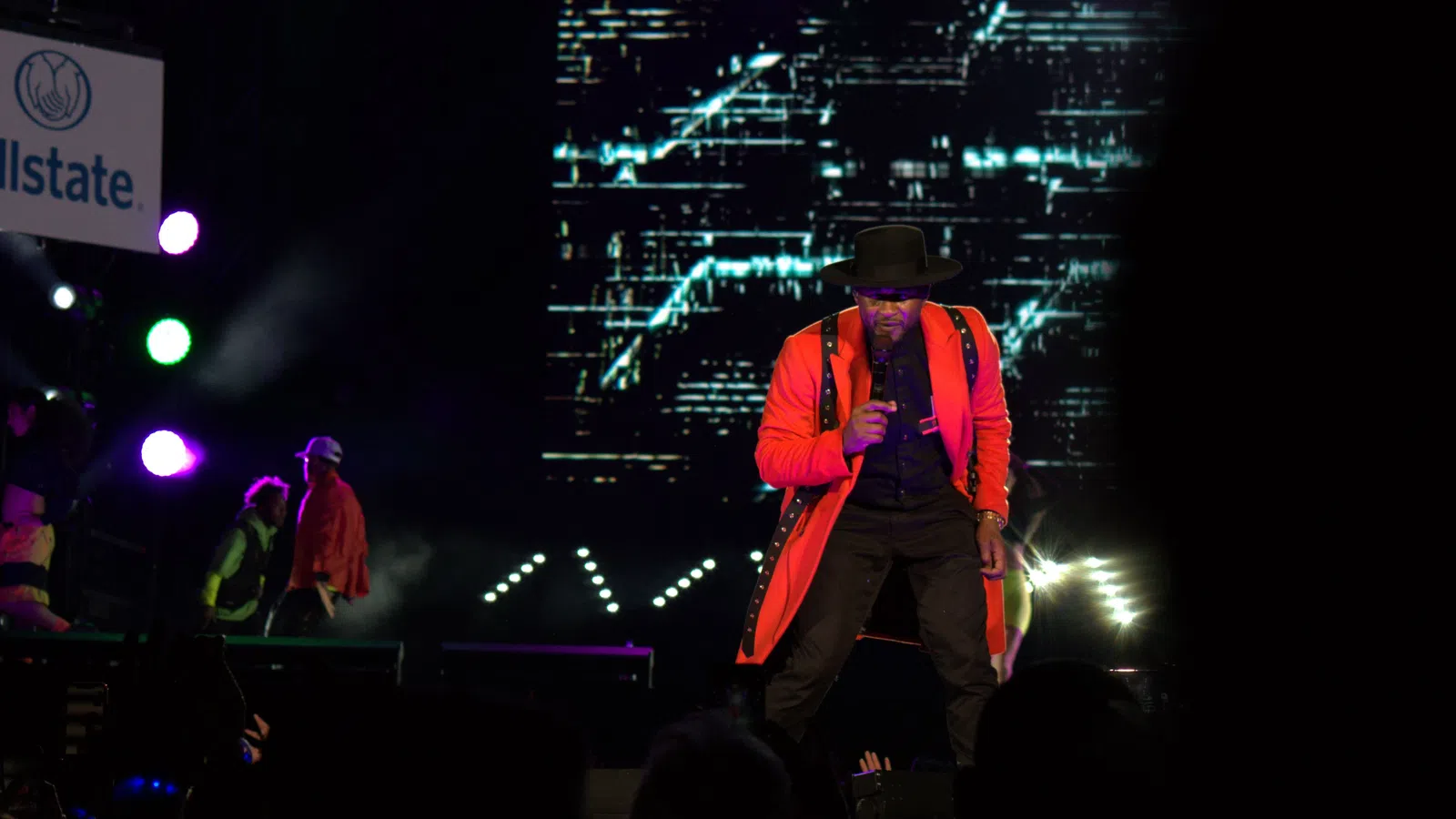 Sheryl Crow and Usher at Dick Clark's New Year's Rockin' Eve