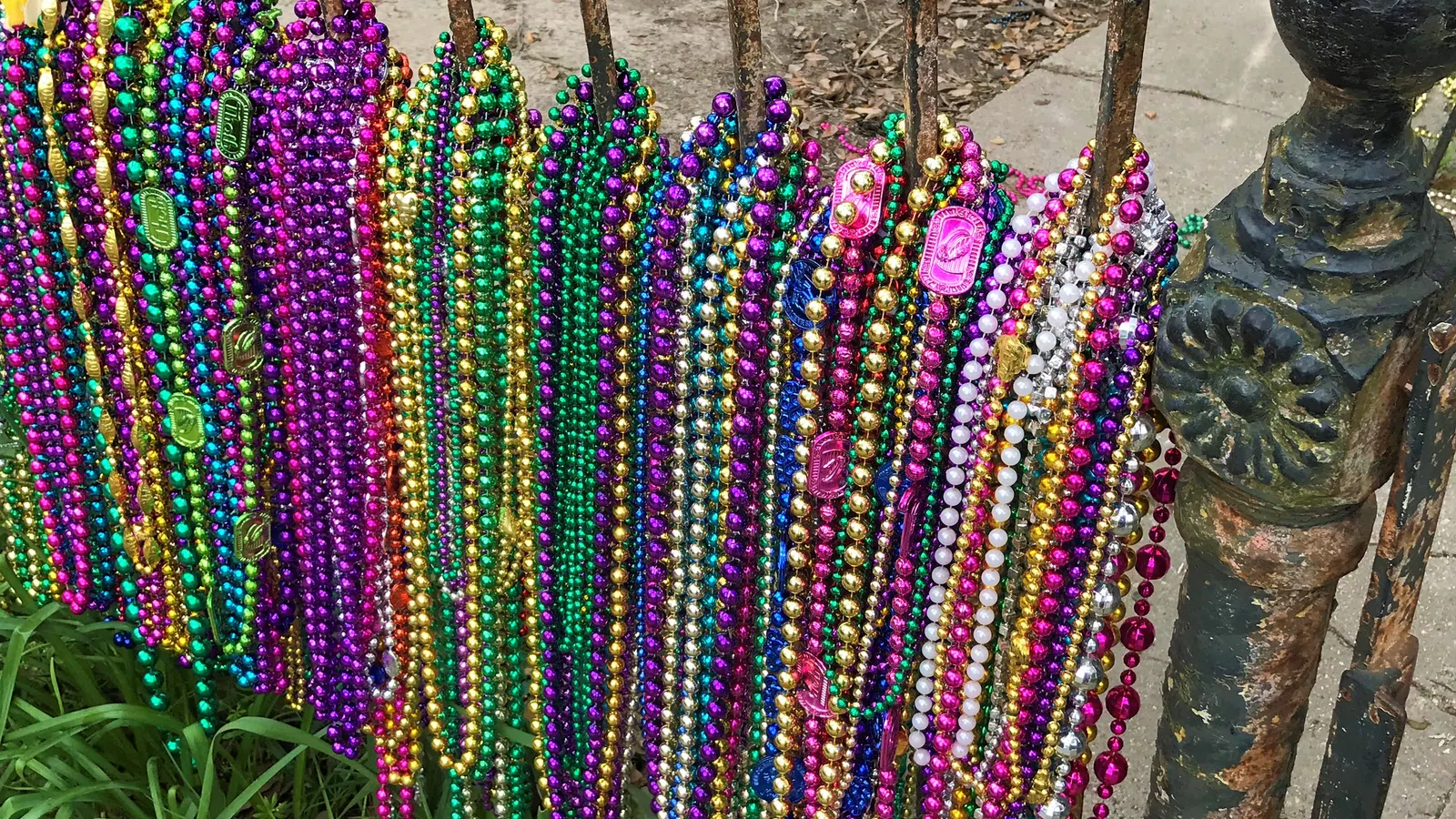 Six Ways to Responsibly Celebrate Mardi Gras