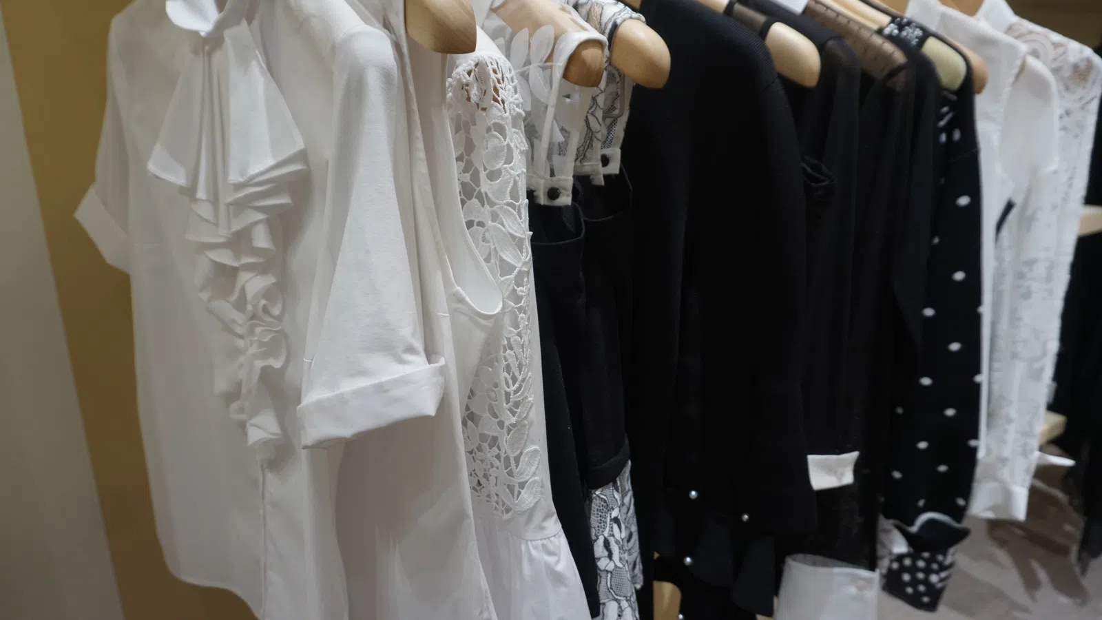 Anne Fontaine Opens In Canal Place