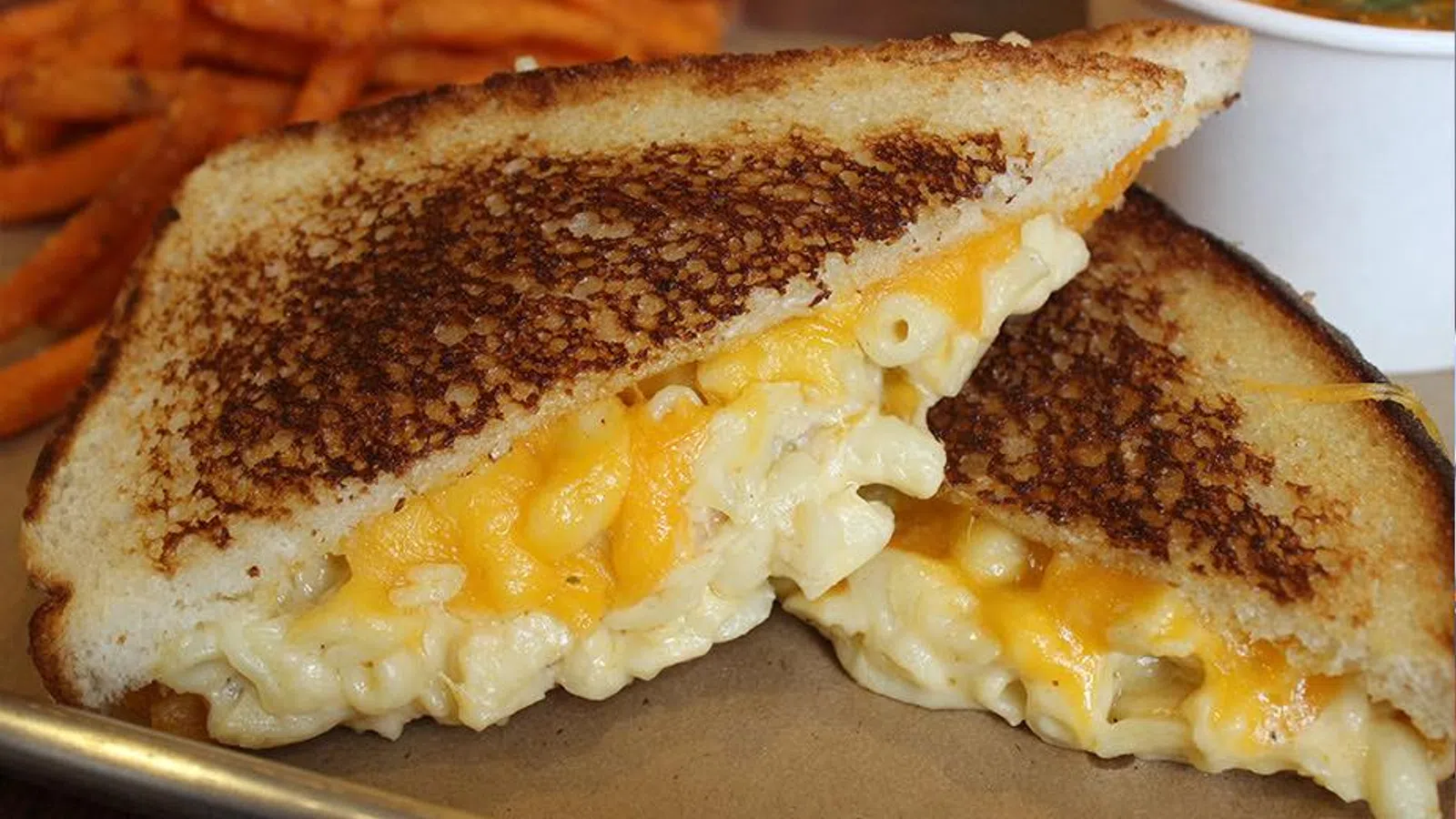The Big Cheezy Closes Its Magazine Street Location