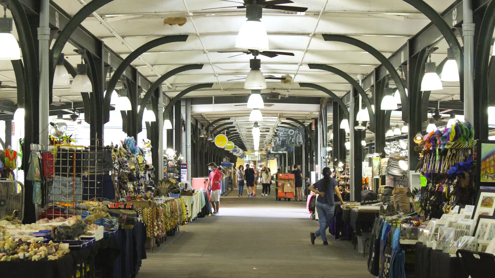 A World of Goods: The International Markets of New Orleans