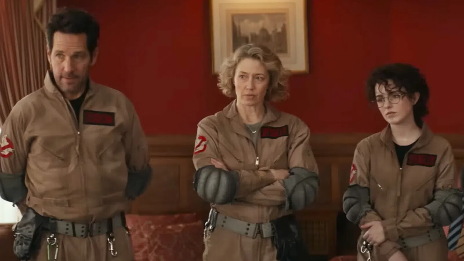 Paul Rudd, Carrie Coon et al. in uniform