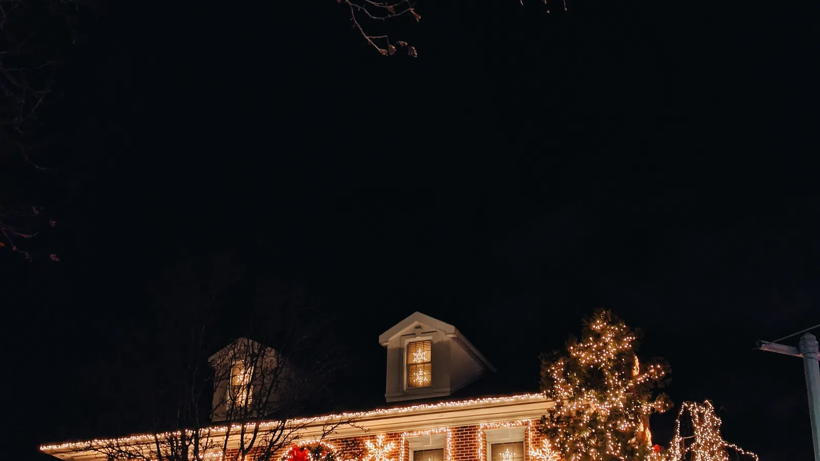On the Bright Side: Christmas Light Displays Around Town
