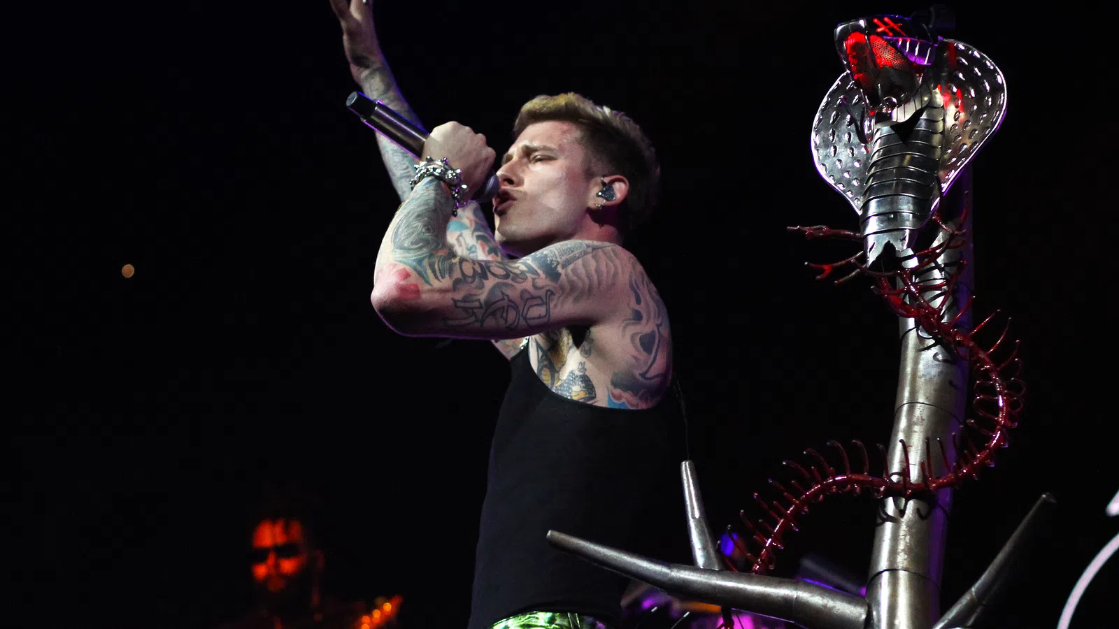 Fall Out Boy Light Up The Smoothie King Center