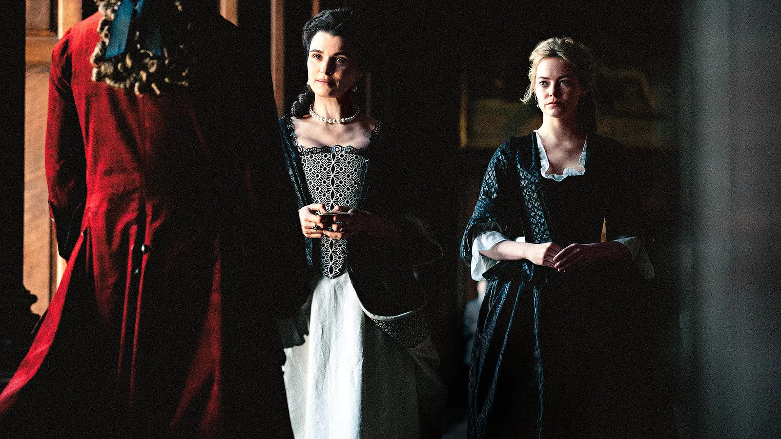 Film Review: The Favourite