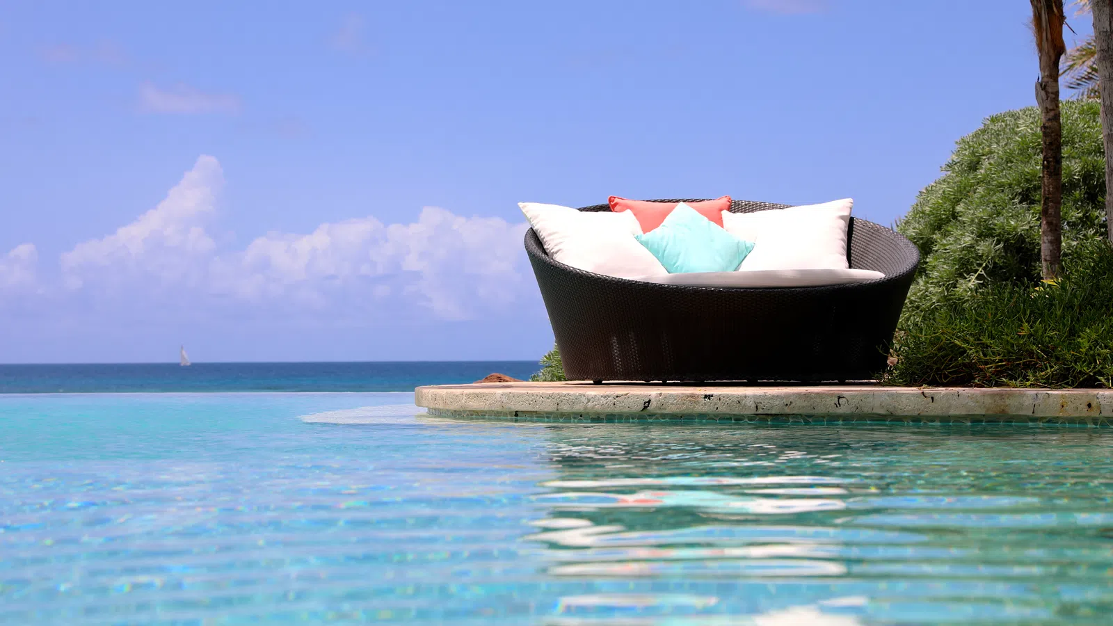 Surreal Good St. Kitts
