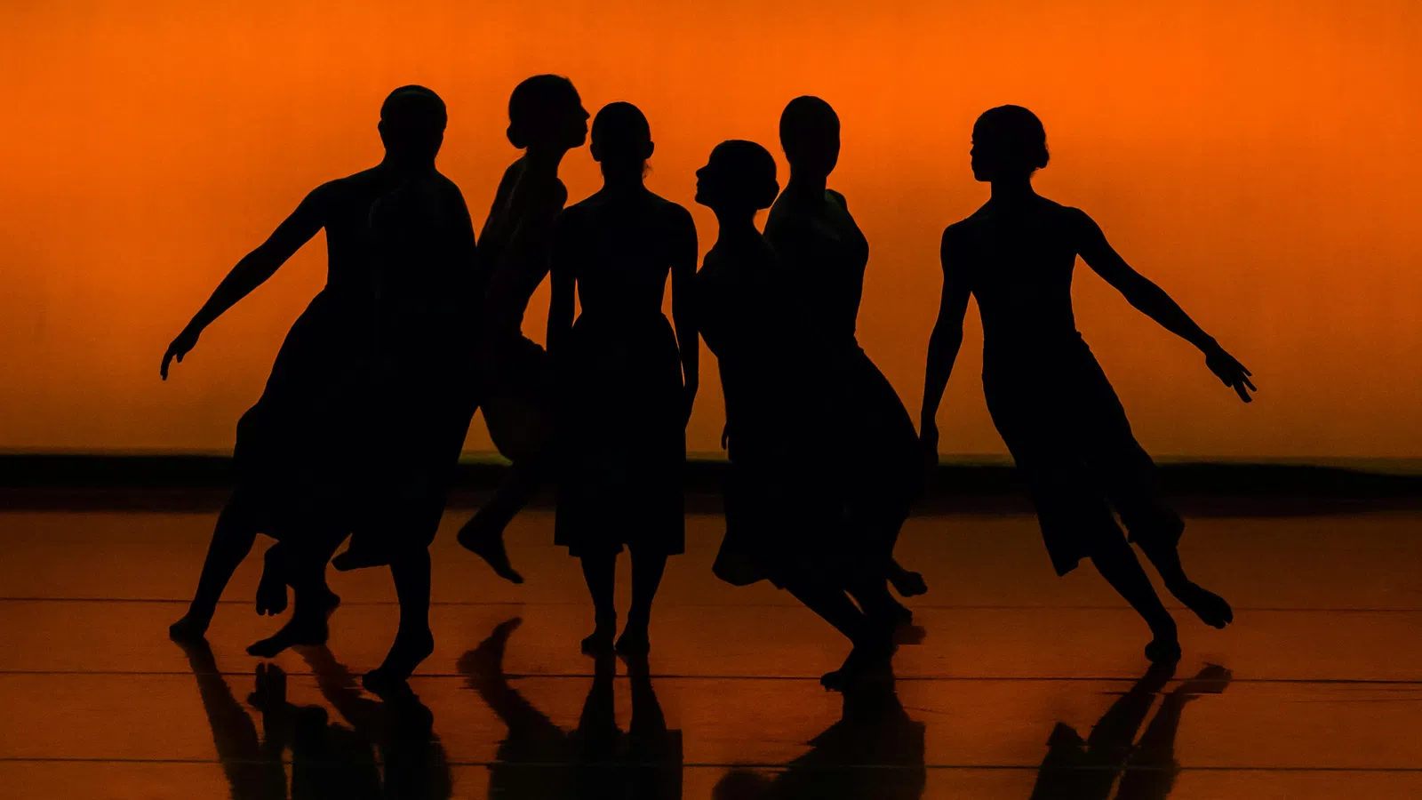 a group of people running