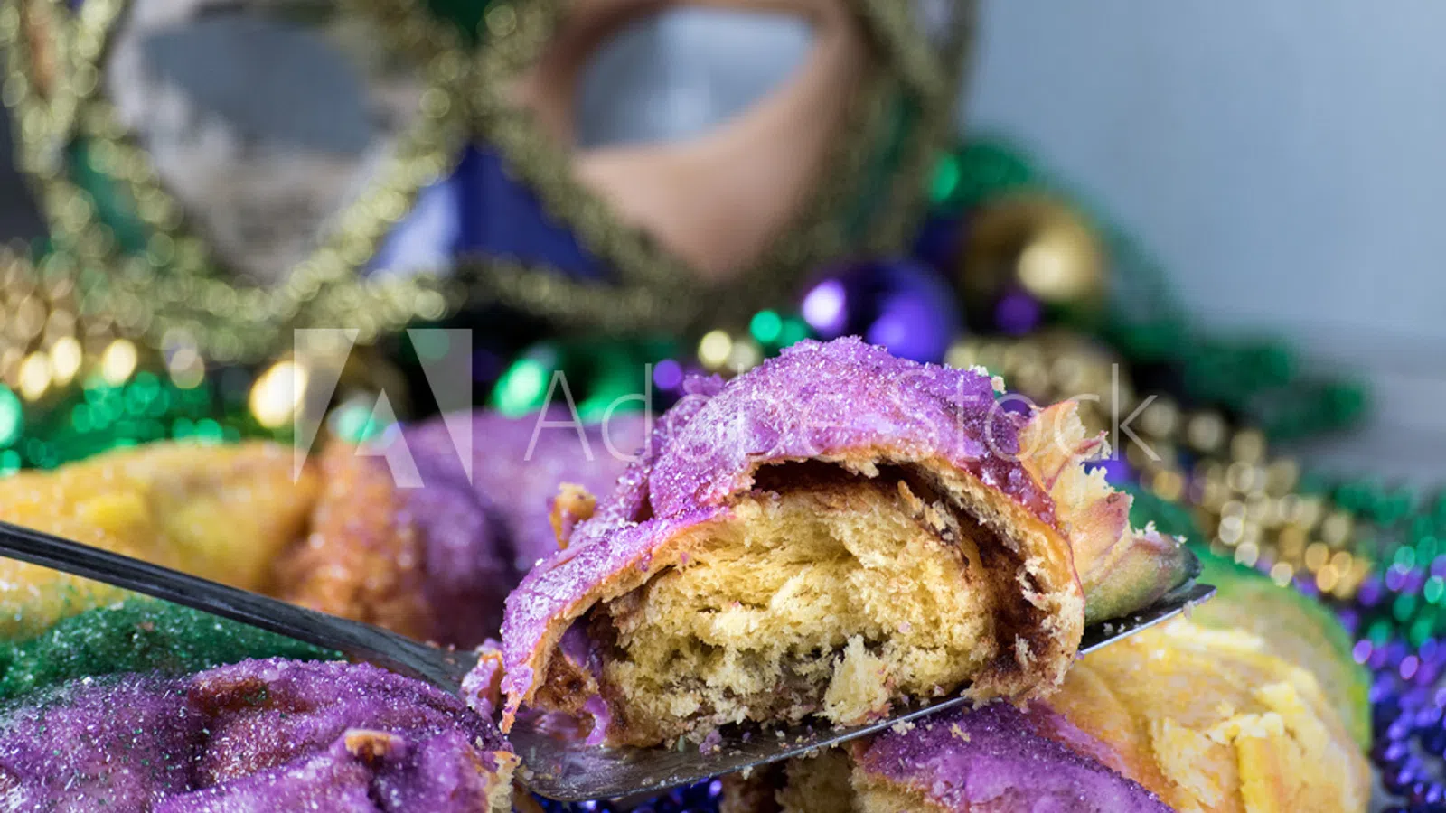 Breaux Mart Sells Anti-Vikings King Cake