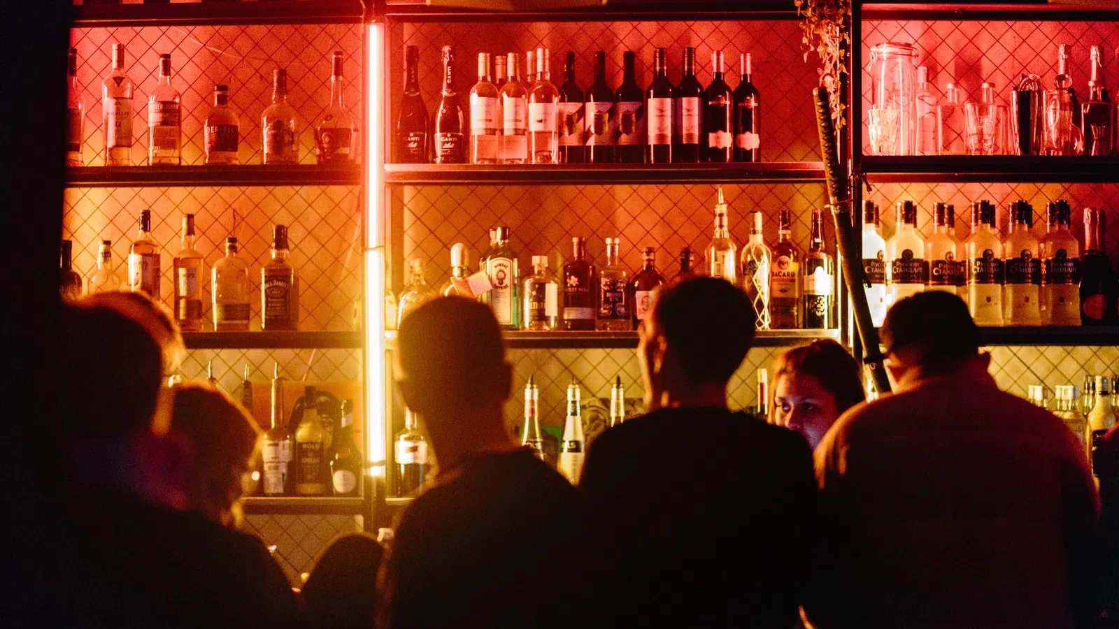Bay Area Bars to Require Proof of Vaccination