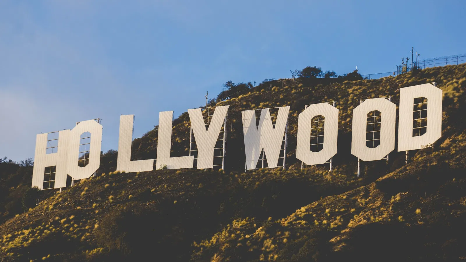Celebrate Hollywood’s Golden Age by Attending a Fashion Runway Rock Show