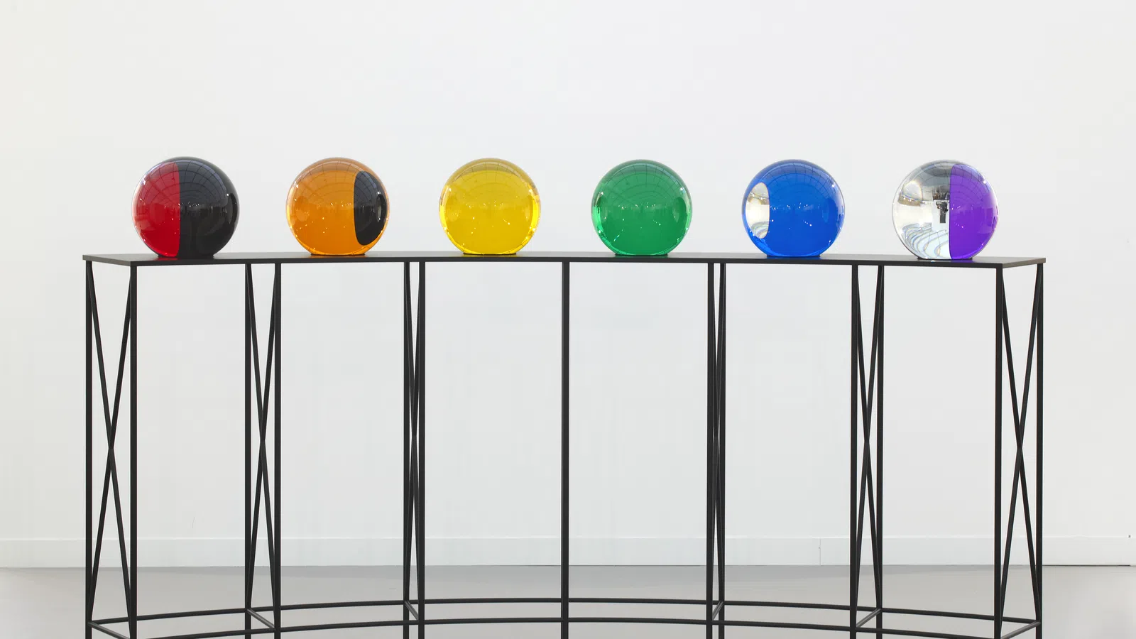NOMA Presents New Contemporary Art Exhibition Entitled Ear To The Ground