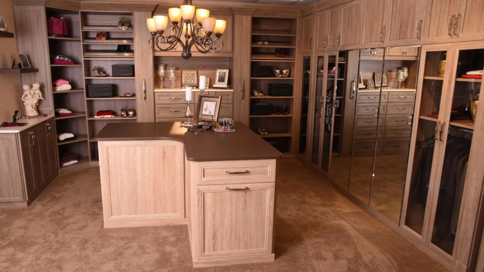 The Impact of High-End Custom Closets on Home Value