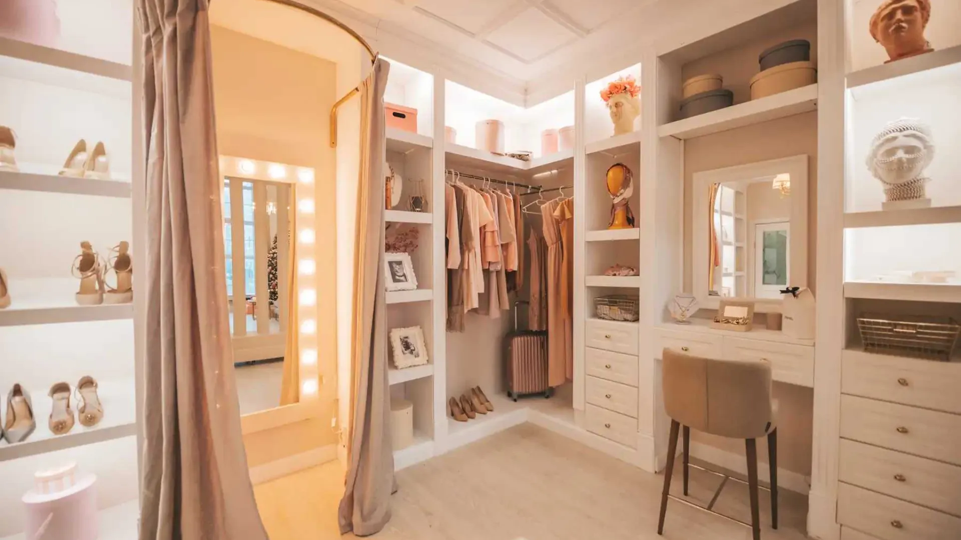 Luxury Features to Add to Your Atlanta Custom Closet Design