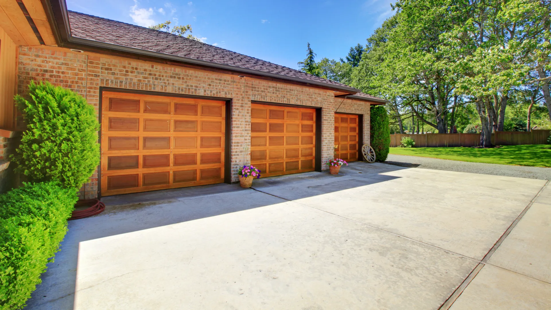 a house with a driveway