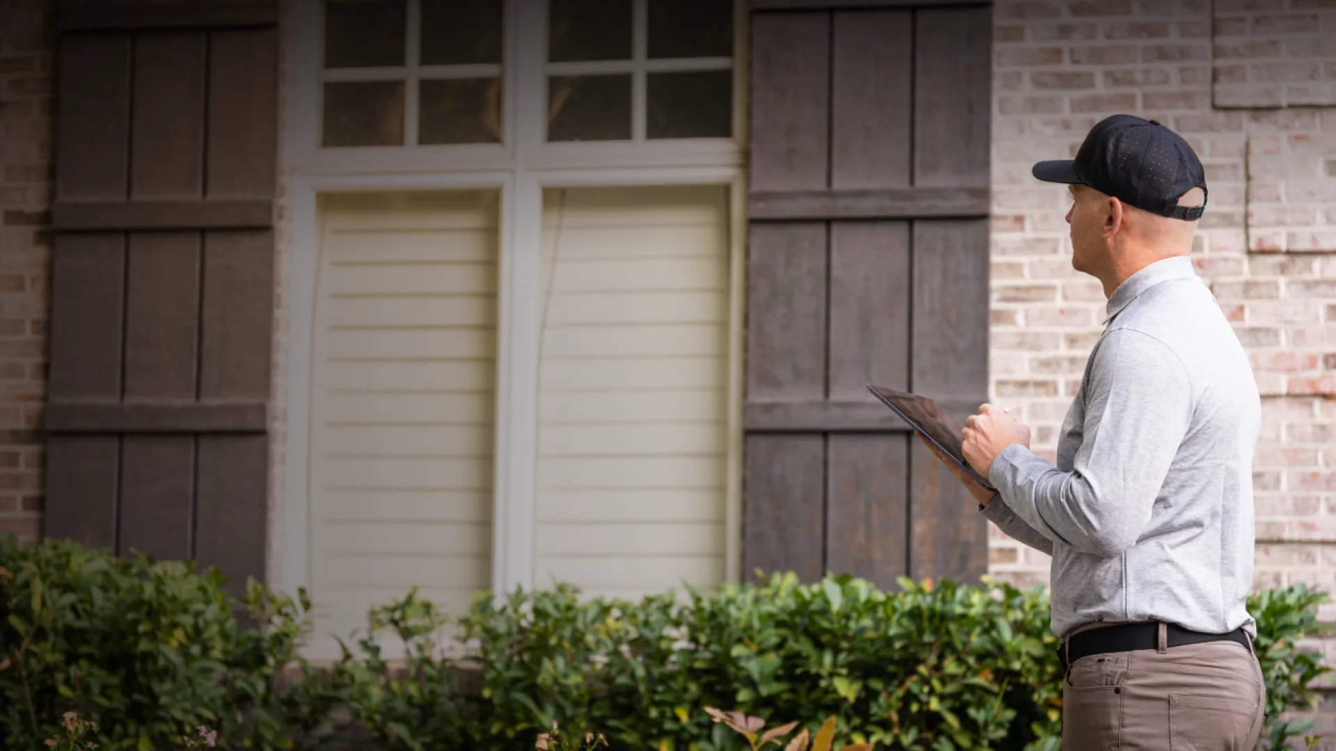 Pest Technician inspecting a home