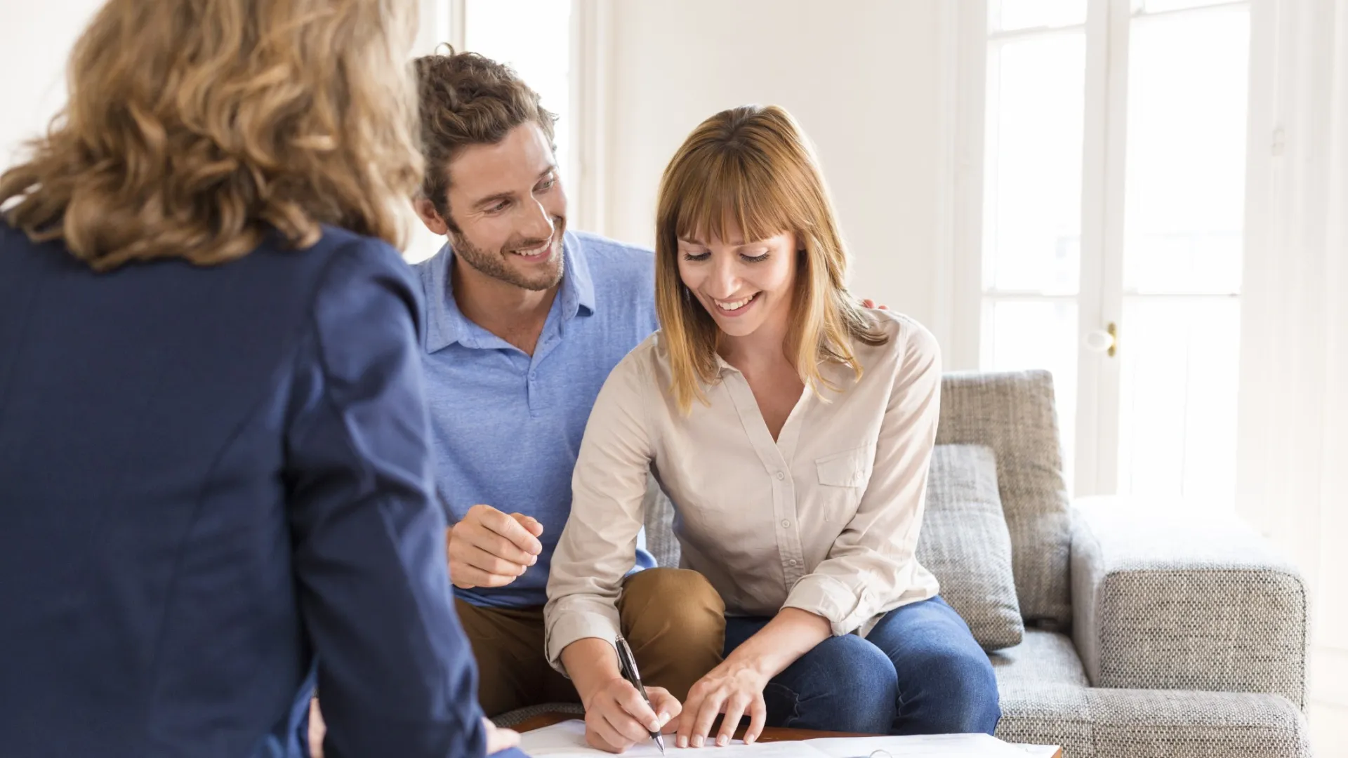 a woman purchasing a house based upon LunsPro Inspection Group's Home Inspection, Carolina Residential and Commercial Inspections, Carolina Property Inspections, Commercial Property Inspections, Carolina  Commercial Property Inspector, Carolina LunsPro Inspection Group