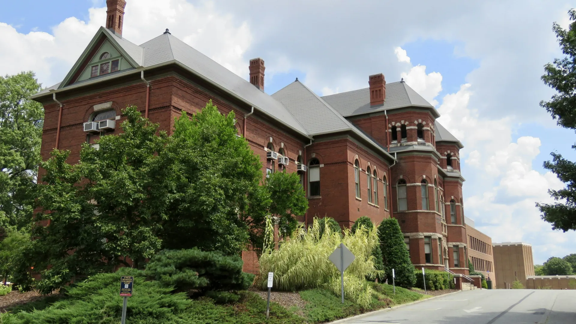 Home Inspectors in Eden, NC, Rockingham County, 27288 Home Inspections, Certified Home Inspectors, Residential and Commercial Home Inspections in Eden, NC, Rockingham County, 27288