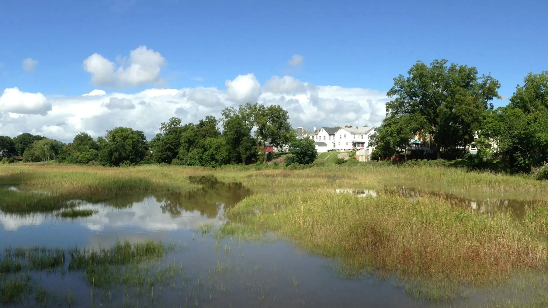 Home Inspectors in Smithfield, NC, Johnston, 27577 Home Inspections, Certified Home Inspectors, Residential and Commercial Home Inspections in Smithfield, NC, Johnston, 27577