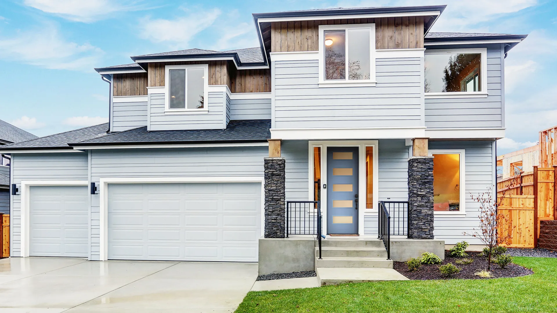 House with Plastpro fiberglass front door in modern style