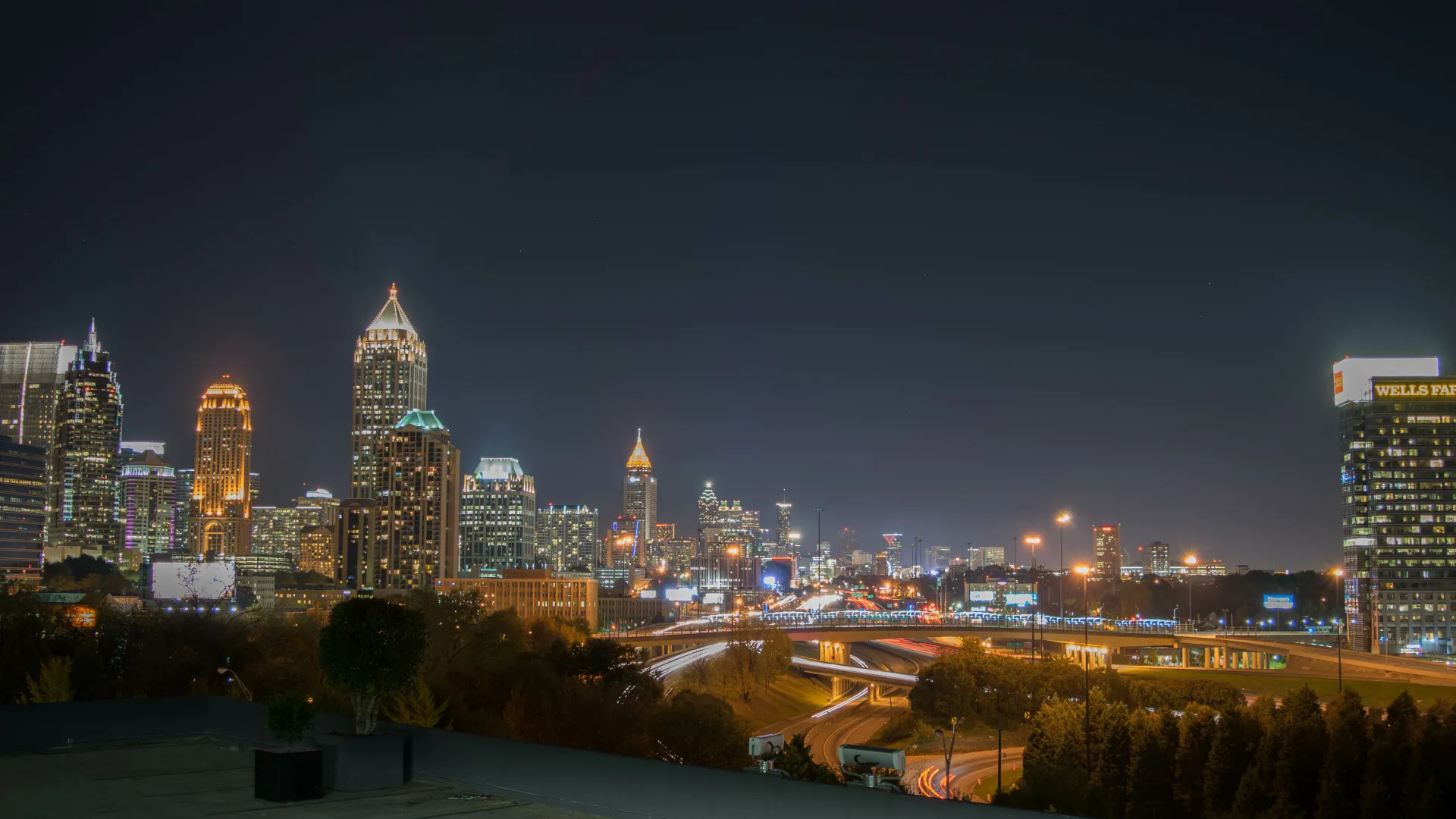 the city of Atlanta at night