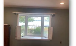 Thumbnail control image for a window in a room