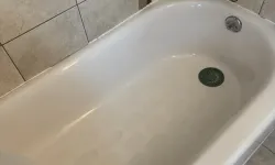 Thumbnail control image for White bathtub cleaned by MaidPro Salem cleaning professionals