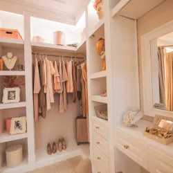 Maximizing Small Spaces with Custom Closet Solutions